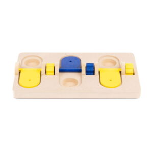 L&B Seek-a-Treat Flap Trap peli