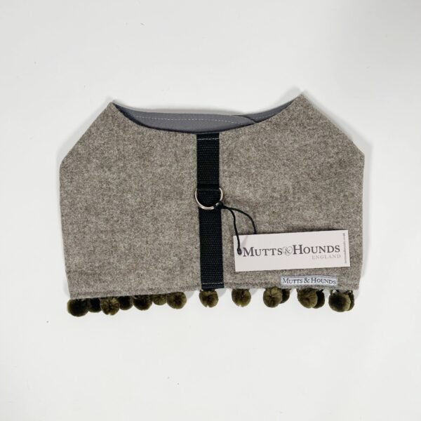 Mutts & Hounds - Pehmeät Paitavaljaat M, Grey PomPom